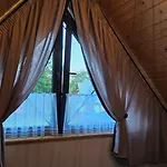 Na Uboczu Σαλέ *