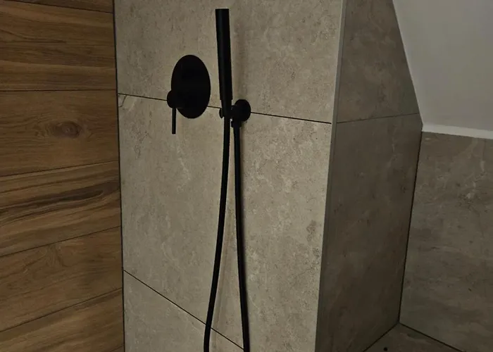 Na Uboczu 扎科帕内